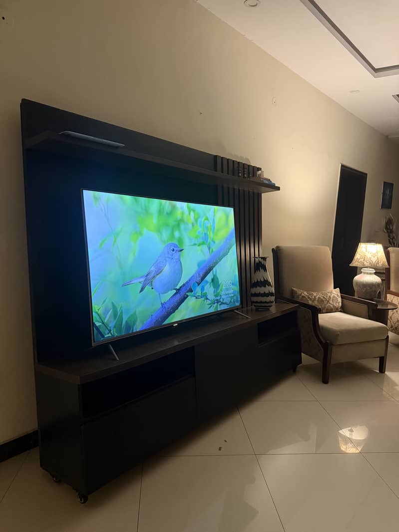 Tv unit 2