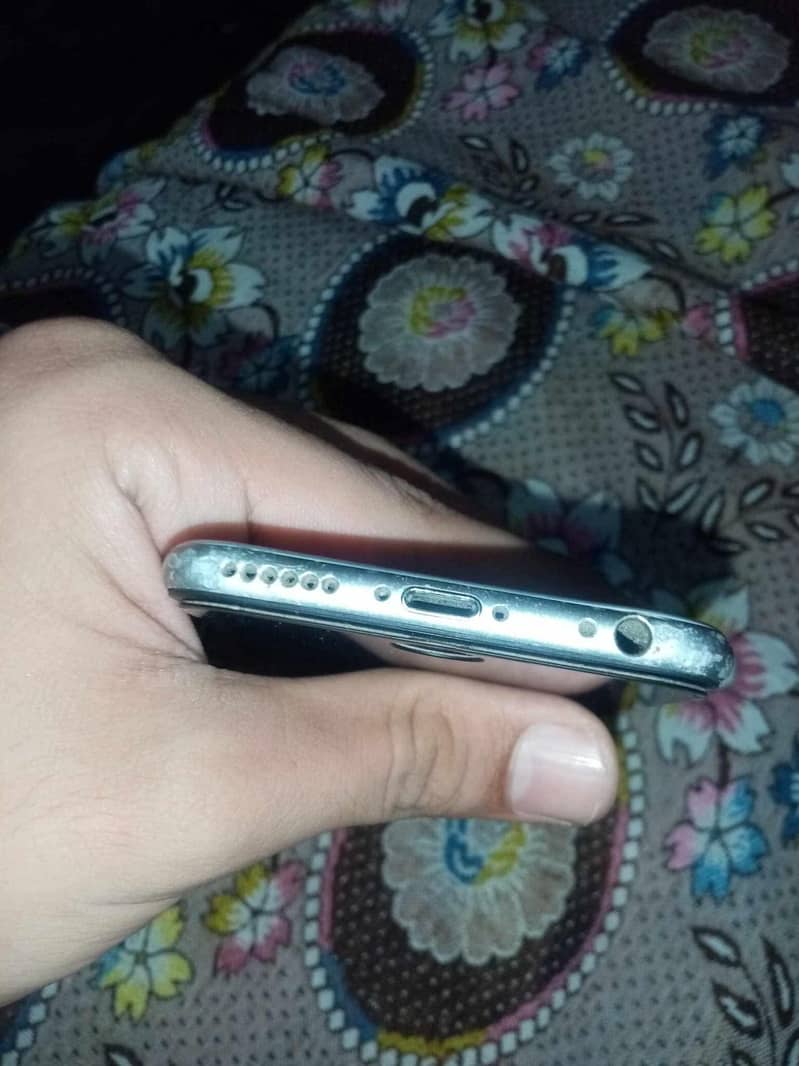 Apple iPhone 6 3