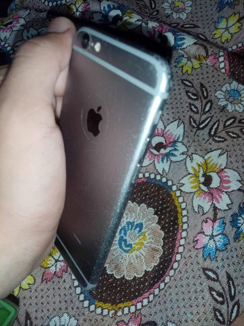 Apple iPhone 6 4