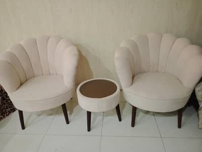 specious good foam coffee chairs table