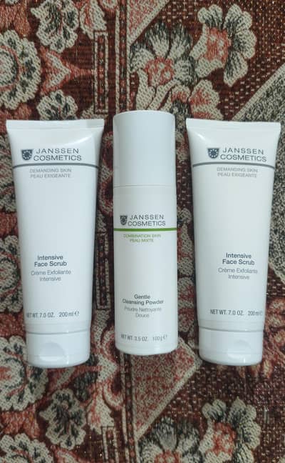 JANSSEN Face Scrub & Gentle Cleansing Powder For Sale at 6800 & 5000Rs