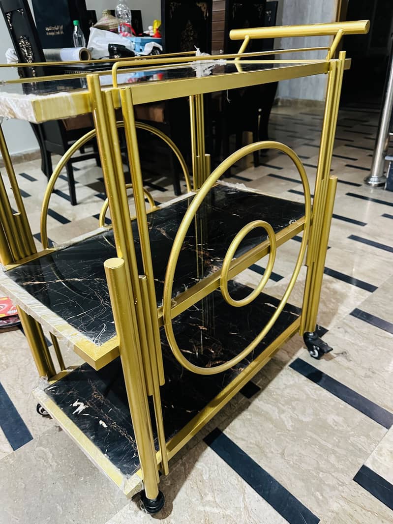 Tea trolley 1