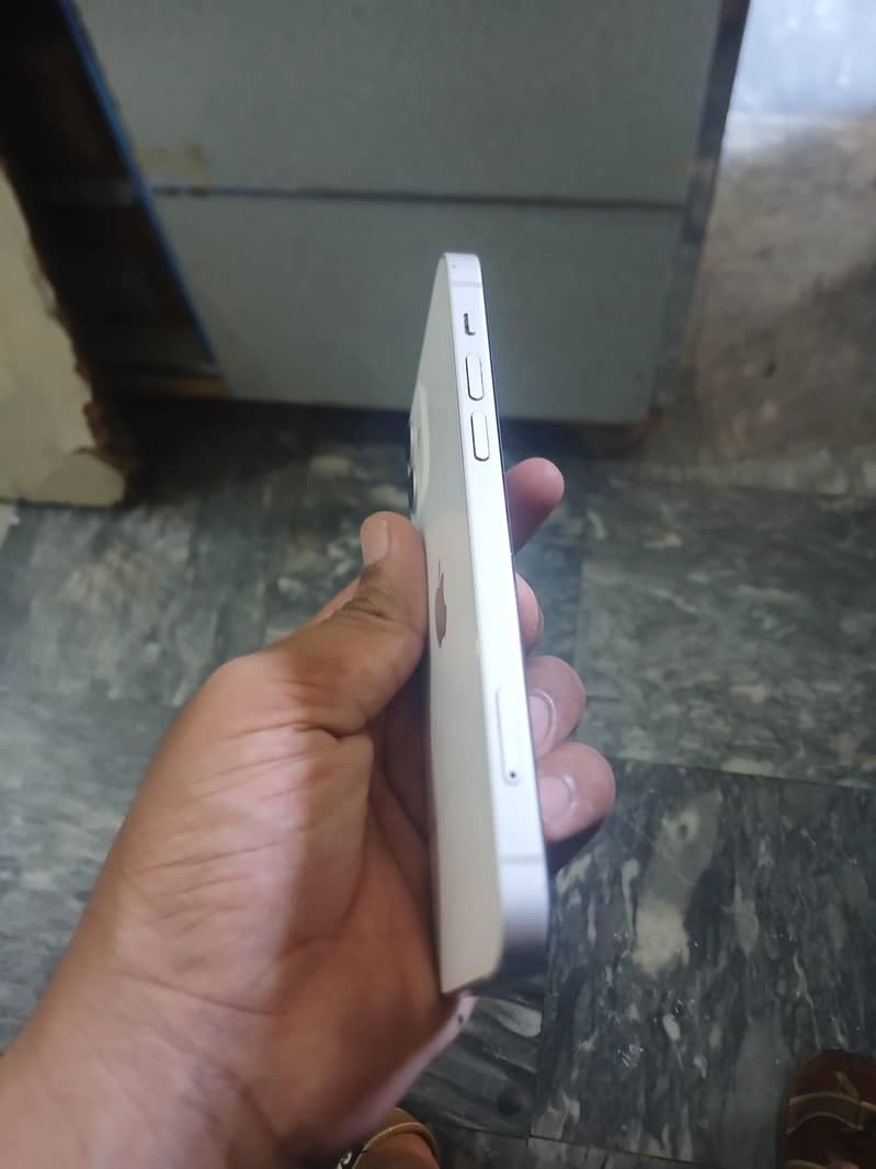 Iphone 12 3
