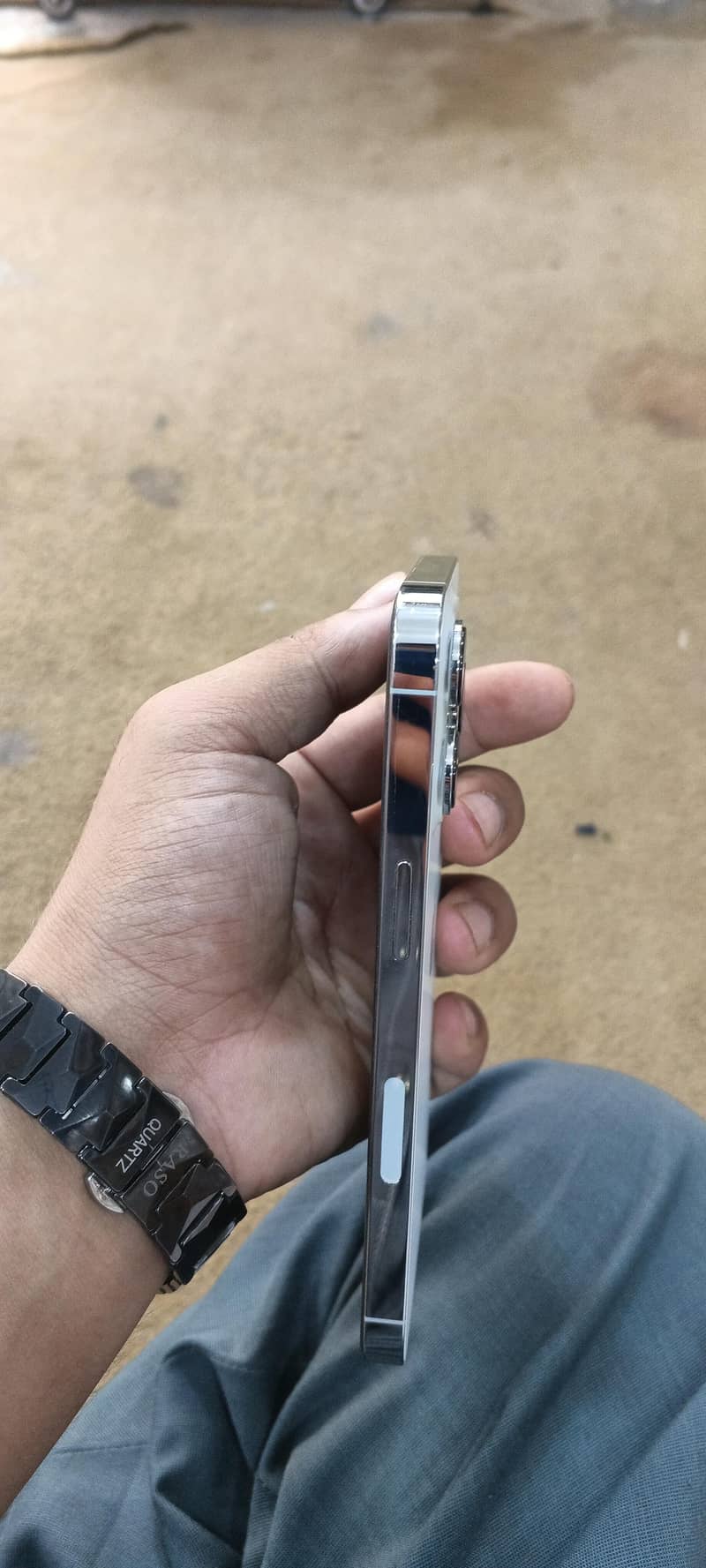 Apple iPhone 13 Pro 1