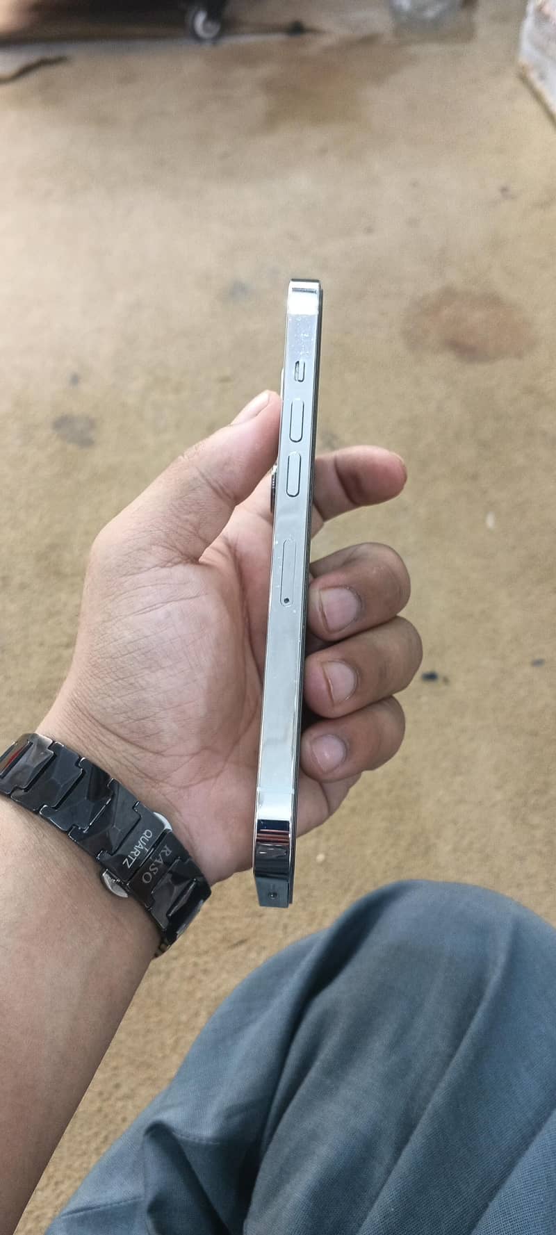 Apple iPhone 13 Pro 3