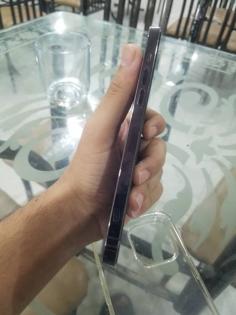iPhone 14 pro max 3