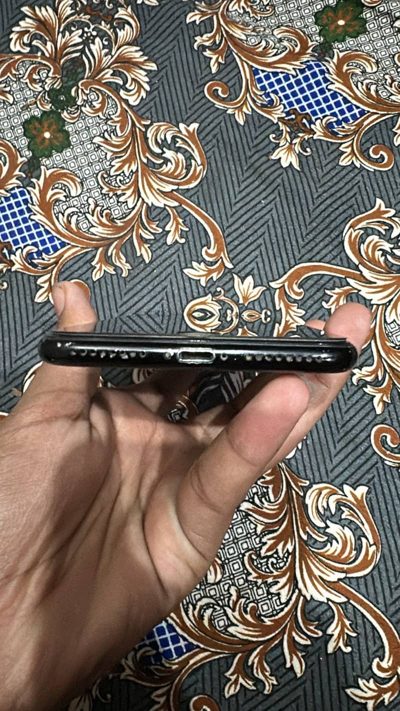 Apple iPhone 7 Plus 2