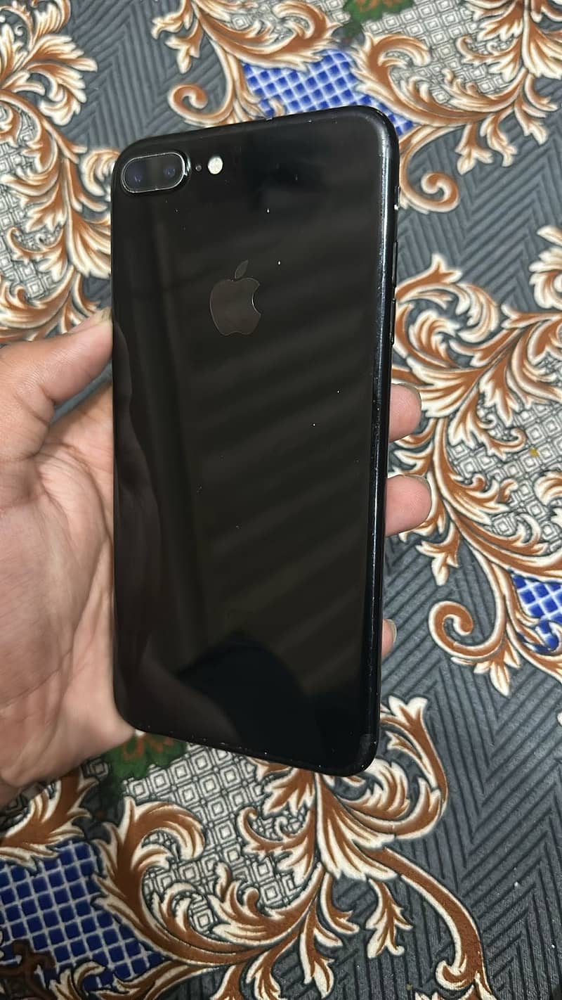 Apple iPhone 7 Plus 3