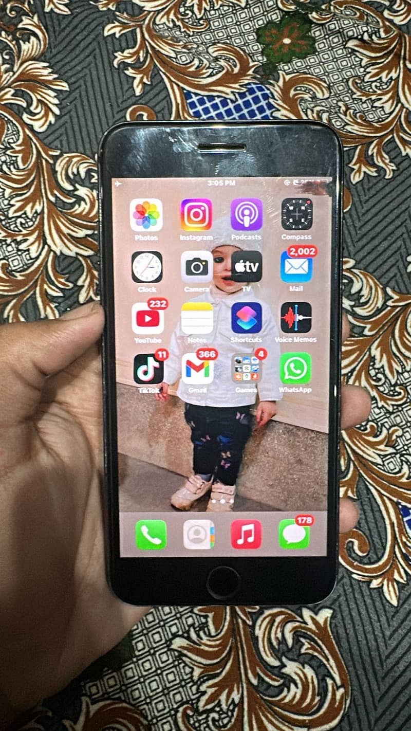Apple iPhone 7 Plus 4