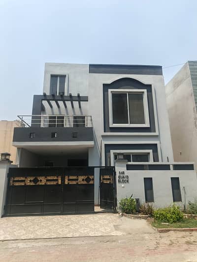 6.11 Marla Beautiful Double Story House for Sale in Quaid Block, Bahria Town