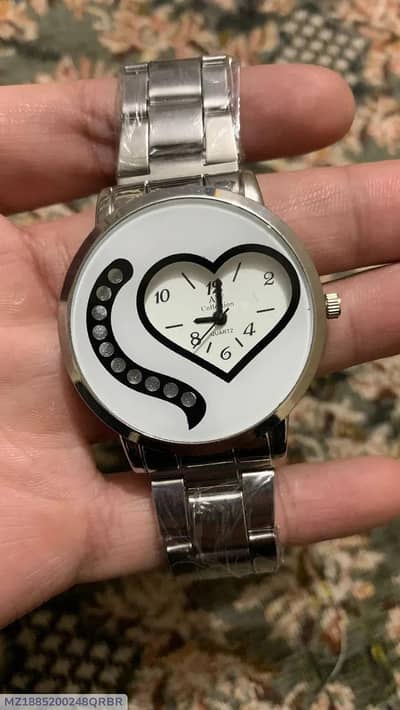 full new watch ⌚. free delivery in Punjab, delivery in 1-7 days