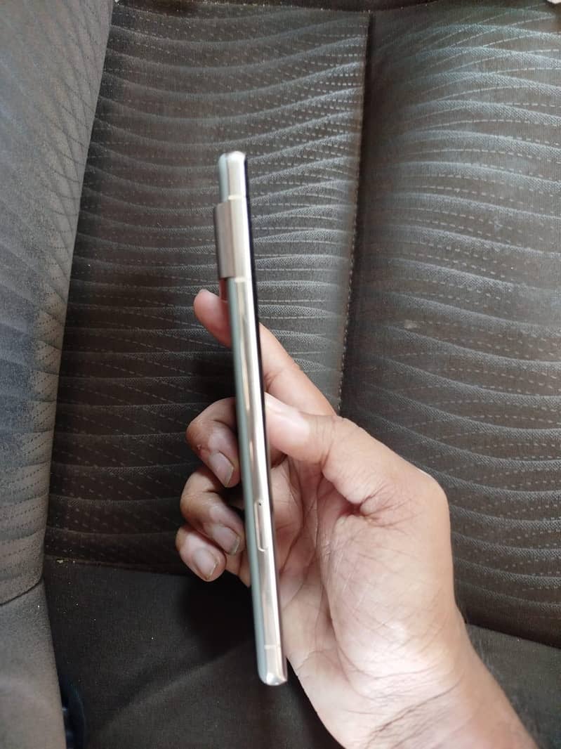 Google Pixel 7 Pro 4