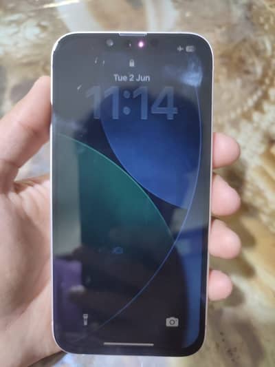 Apple iPhone 13 10/10 condition
