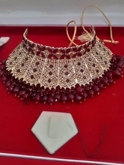 bridal  jewellery set  good condition