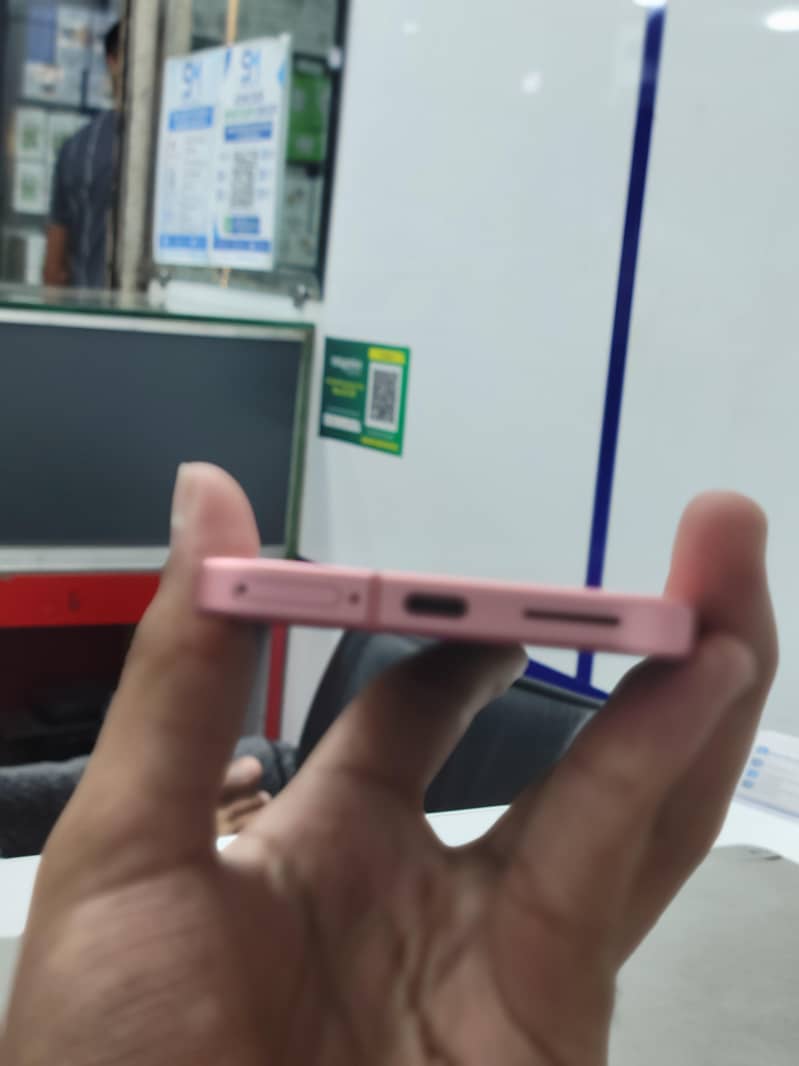 Google Pixel 9 2