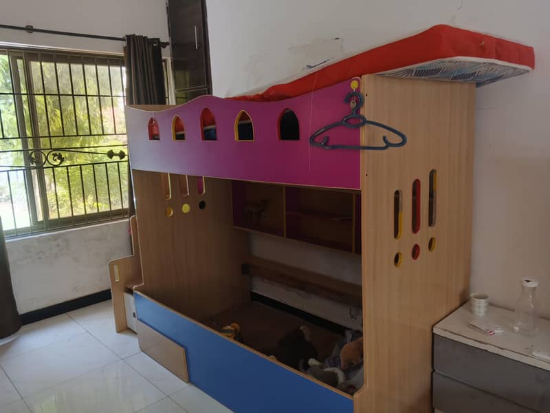Bunk Bed 0