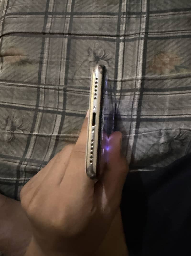 Apple iPhone X 2