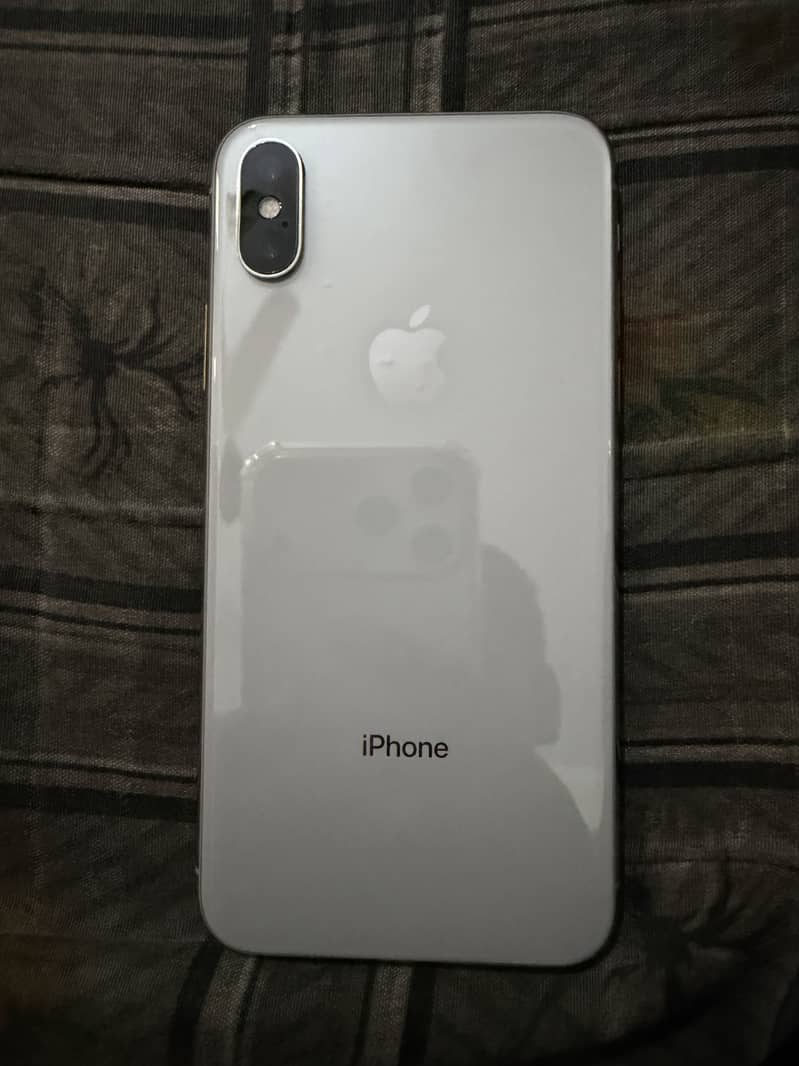 Apple iPhone X 4