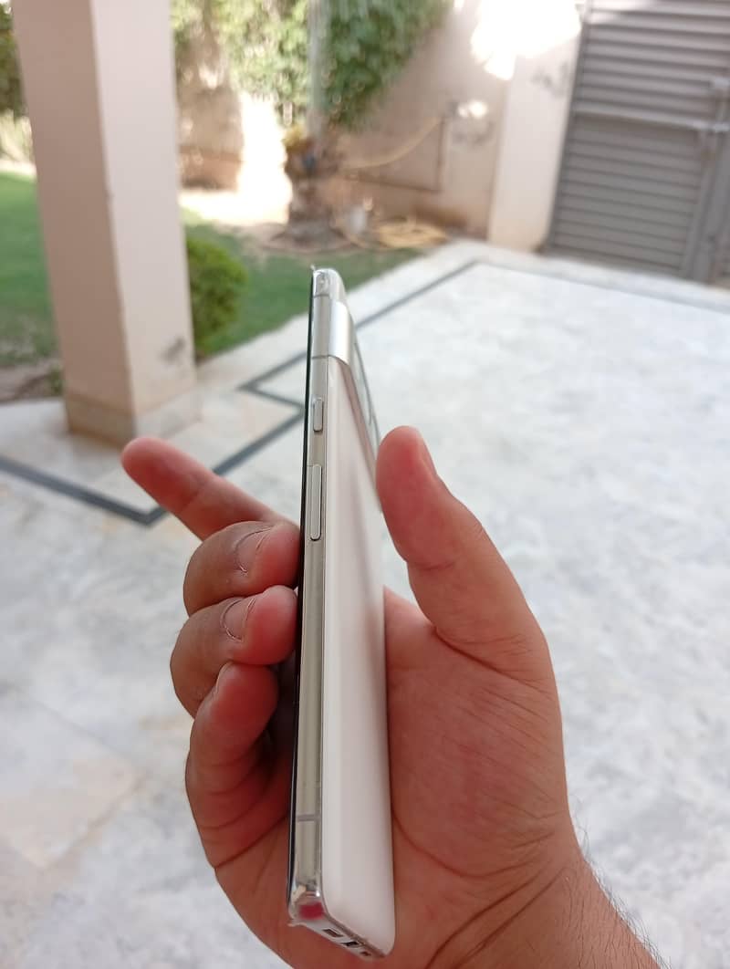 Google Pixel 7 Pro 6