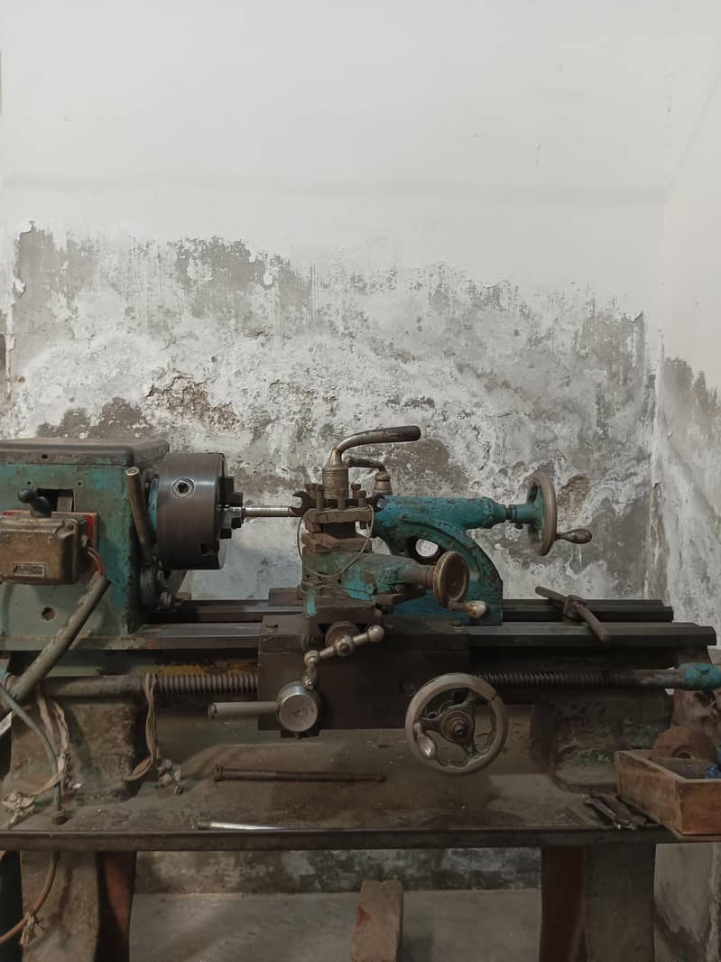Lathe Machine 0
