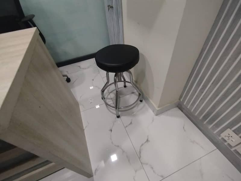 stool 0