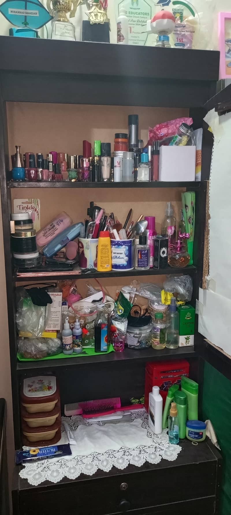 dressing table 1