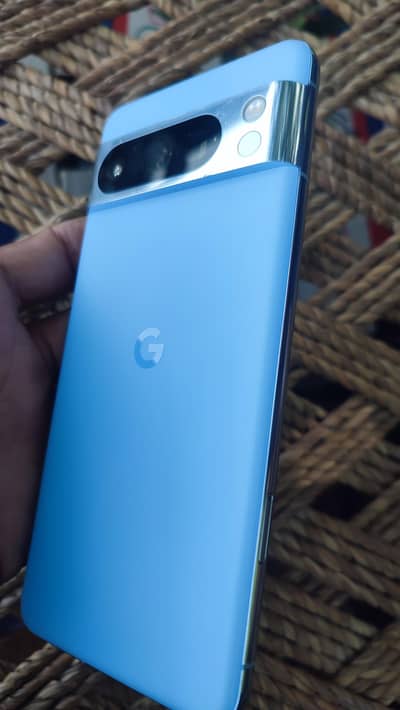 Google Pixel 8 Pro