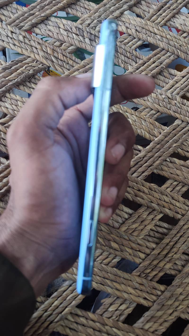 Google Pixel 8 Pro 1