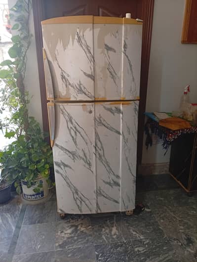 urgently selling  fully working fridge