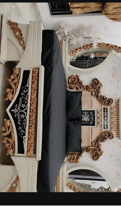 luxury dico bed dressing side table's and pufi