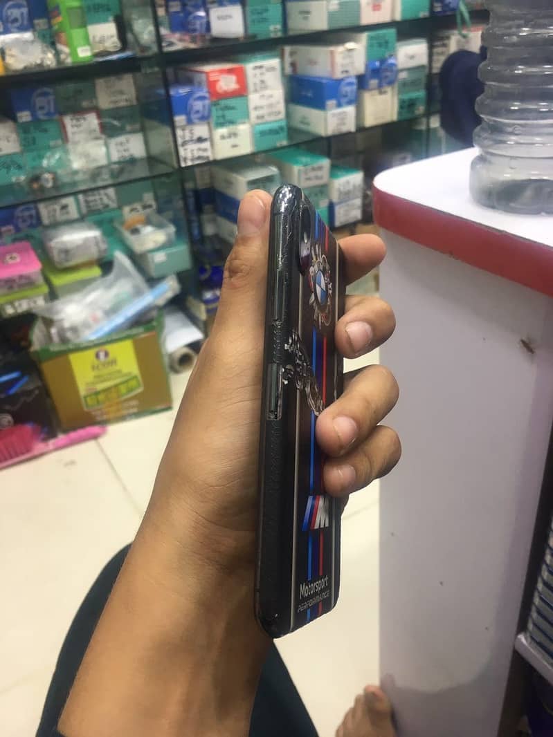 Apple iPhone X 1
