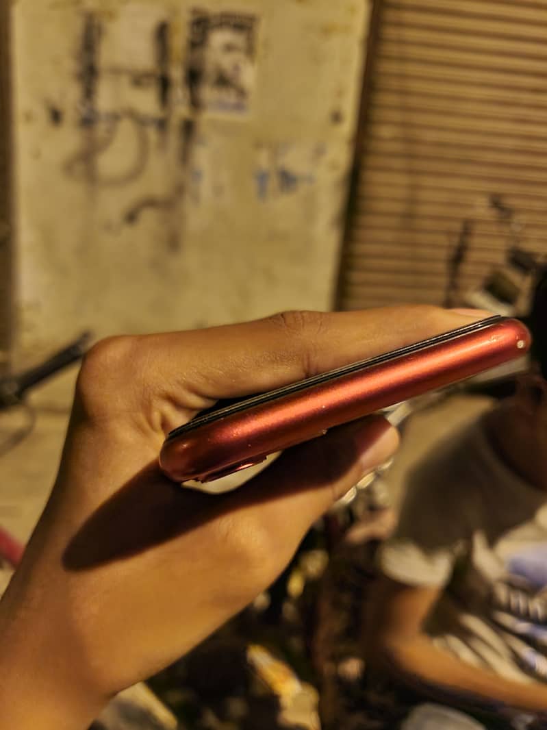 Apple iPhone 11 3