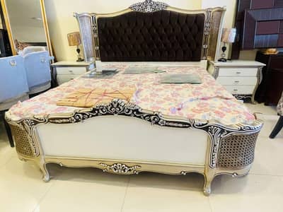 Sheesham kora Royal Bed Set + 2 set table + 1 dressing table