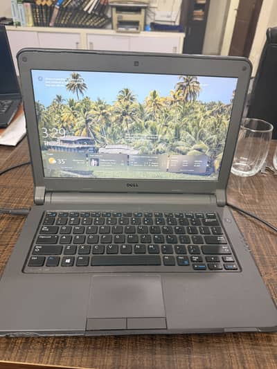 Dell Latitude 3350