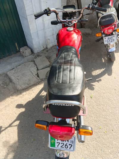 bike for sale 19 model all ok no problem 10/10 condition engine