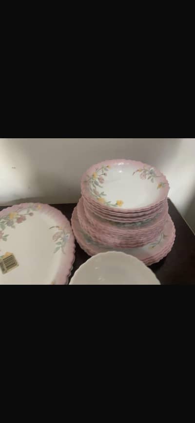 Original Arcopal Dinner set. Excellent condition