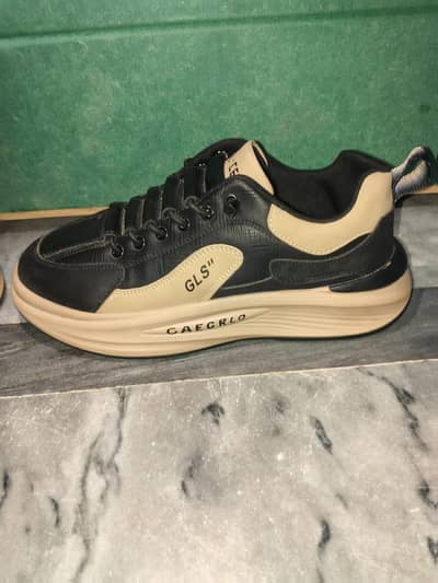 Brand New CAEGRLO GLS Chunky Sneakers Size 9 - Black Beige - Muridke