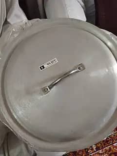 big cooking pot
