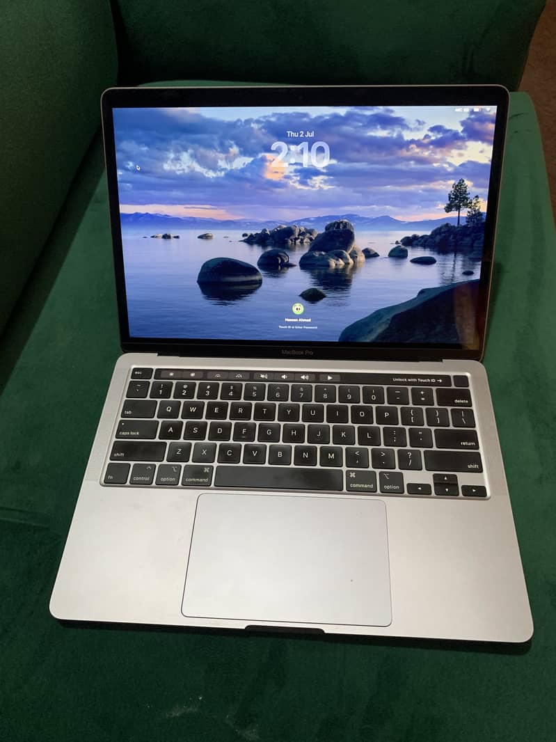 MacBook Pro 0