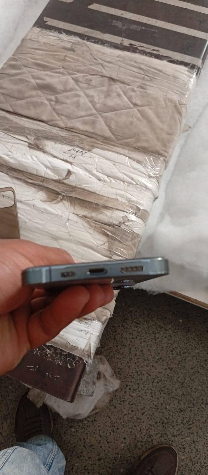 Apple iPhone 13 Pro 4