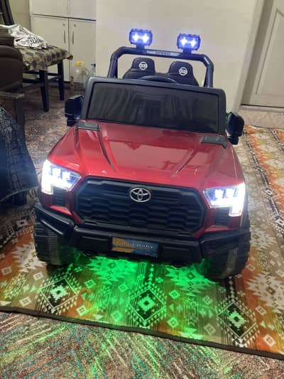 Remote control charging car