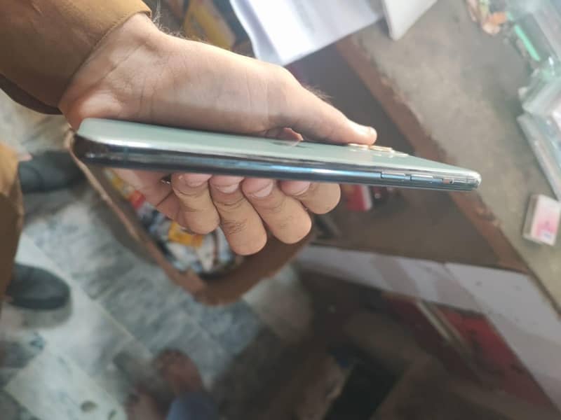Apple iPhone 11 Pro Max 3