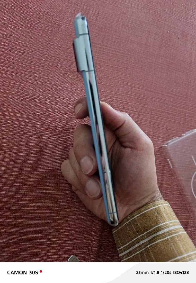 Google Pixel 8 Pro 2