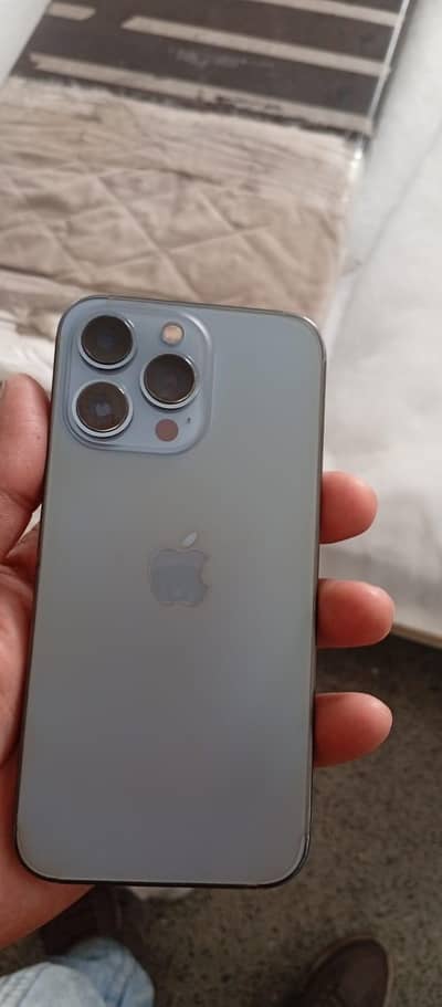 Apple iPhone 13 Pro