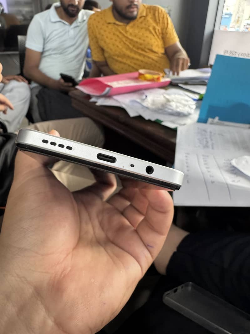 Realme C71 0