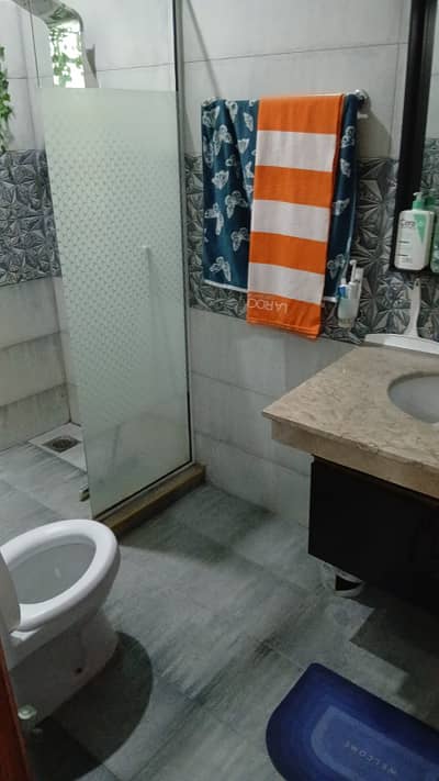 House For Rent 10 Marla