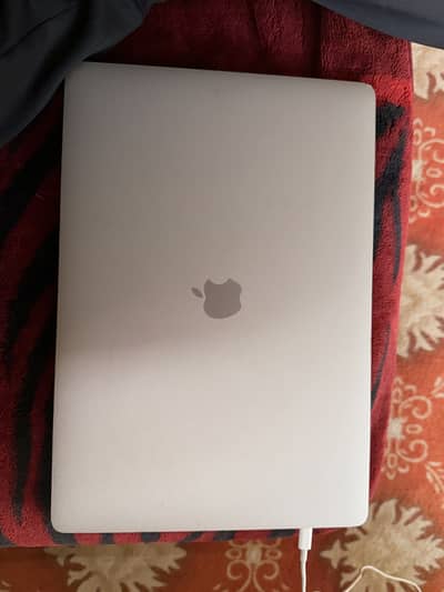 Apple macbook pro 2020