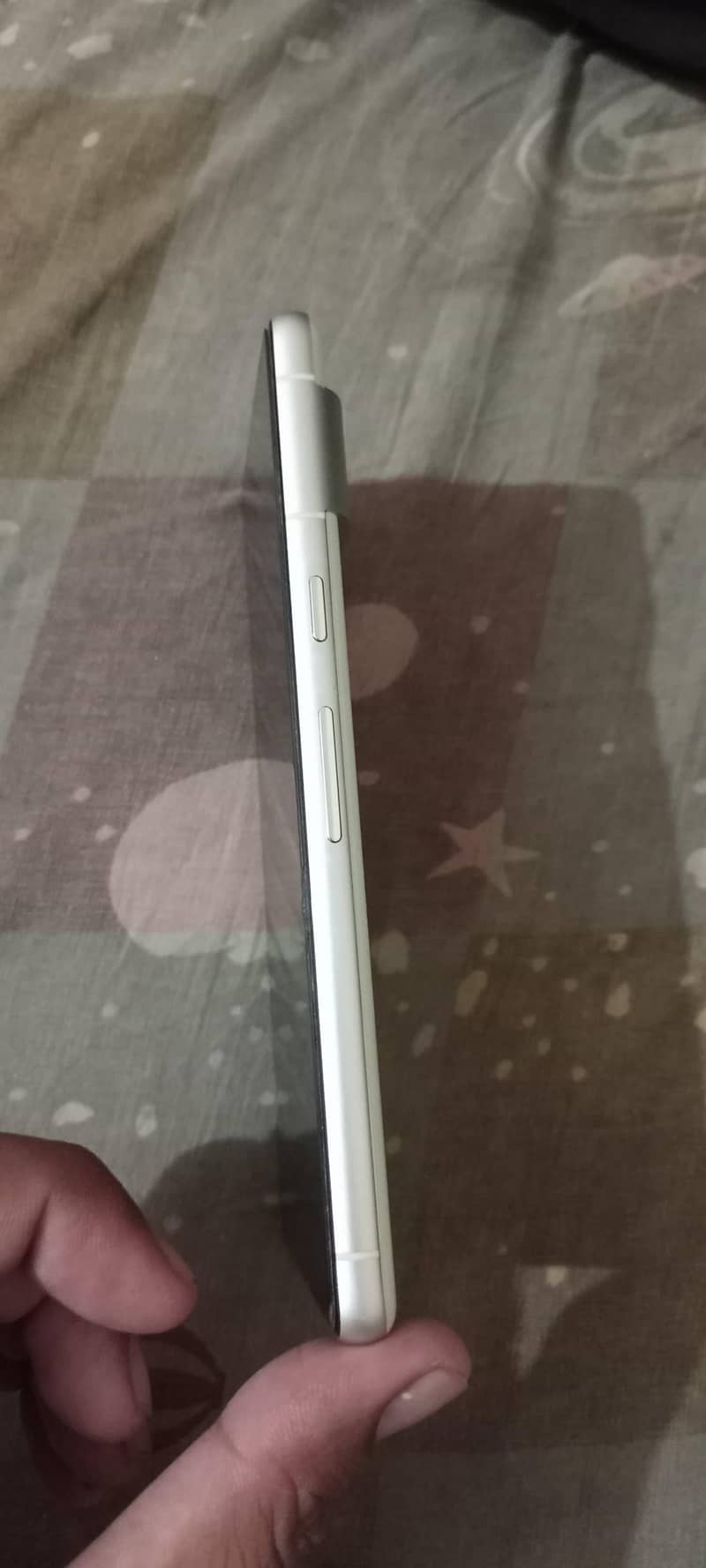Google Pixel 7 4