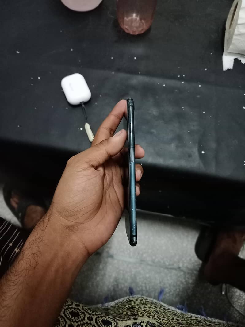 Apple iPhone 7 Plus 2