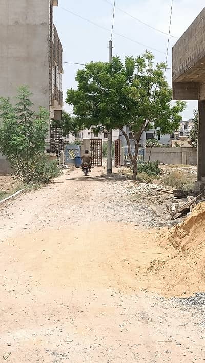 PIR AHMED ZAMAN TOWN BLOCK 1 CORNER PLOT VIP LOCATION NEAR TO GATE